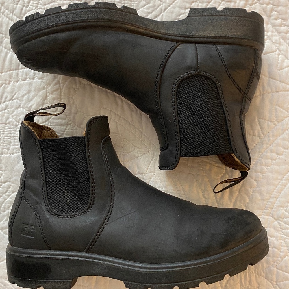 Black Billabong Tahoe Chelsea Boot Size 6